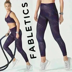 NWT - FABLETICS Define PowerHold® Mid-Rise Capri Leggings